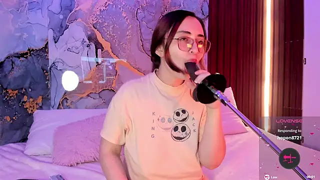 centaurigirl online show from 18, 10, 2025