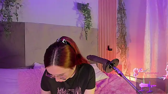 centaurigirl online show from 19, 2, 2026