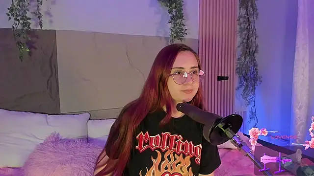 centaurigirl online show from 22, 2, 2026