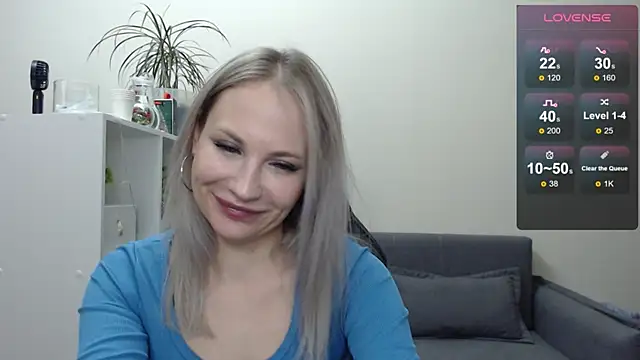 Sunny bunny6 online show from 10, 2, 2025