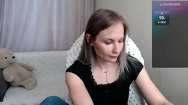 Snapshot of Sunny_bunny6 chatting on 4, 5, 2026 Sunny bunny6 online show from 4, 5, 2026