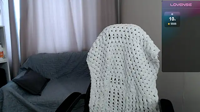 Snapshot of Sunny_bunny6 chatting on 4, 6, 2026 Sunny bunny6 online show from 4, 6, 2026