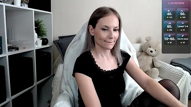 Snapshot of Sunny_bunny6 chatting on 17, 7, 2026 Sunny bunny6 online show from 17, 7, 2026