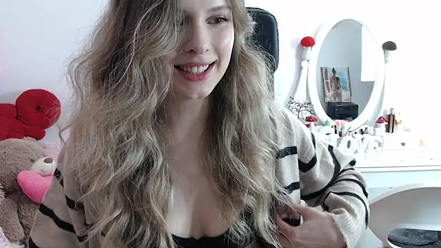 Snapshot of _sweettreat chatting on 13, 9, 2025 sweettreat online show from 13, 9, 2025