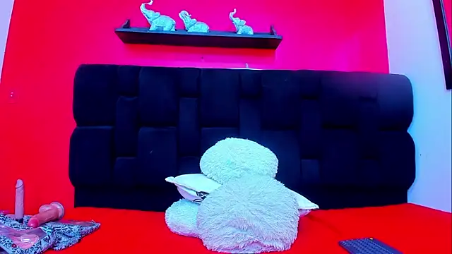 Leah Gomed online show from 13, 1, 2025