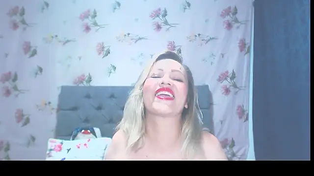 Snapshot of Paris_Squirt_ chatting on 27, 9, 2025 Paris Squirt online show from 27, 9, 2025
