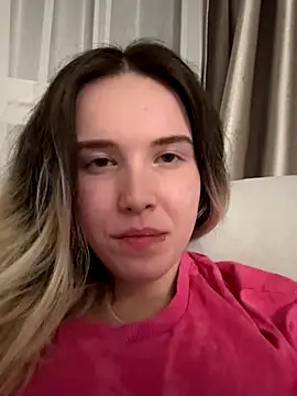 Diamond lucyy online show from 19, 9, 2025