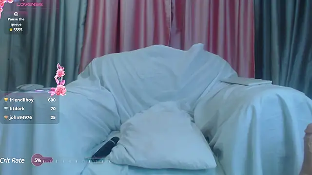 Petite amor2 online show from 17, 3, 2025