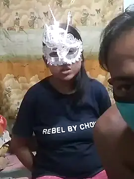 Snapshot of Sexy_Bhabi_007 chatting on 13, 2, 2025 Sexy Bhabi 007 online show from 13, 2, 2025