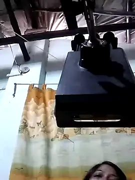 Snapshot of Sexy_Bhabi_007 chatting on 30, 10, 2025 Sexy Bhabi 007 online show from 30, 10, 2025