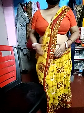 BERRY 00 online show from 7, 11, 2025