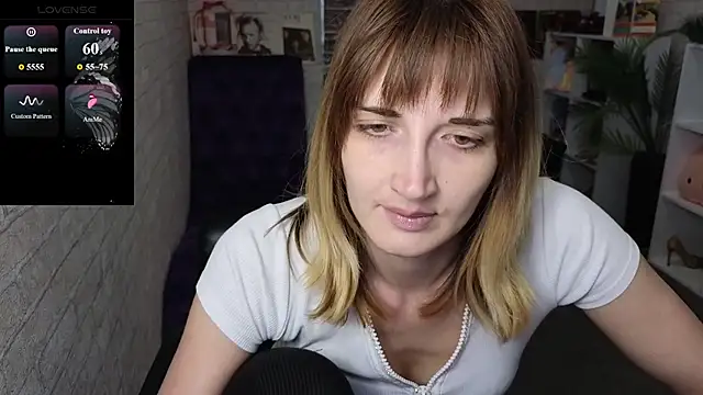 Nika Kitten online show from 13, 4, 2026