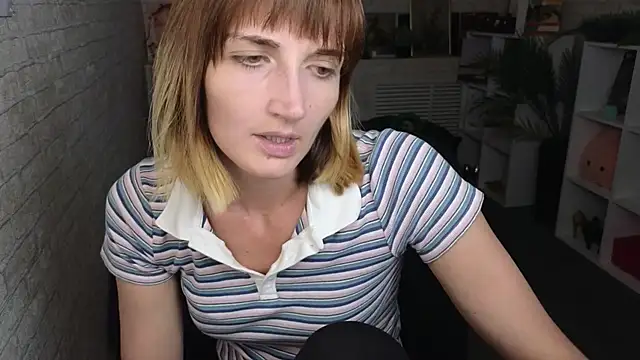 Snapshot of Nika_Kitten chatting on 9, 6, 2026 Nika Kitten online show from 9, 6, 2026
