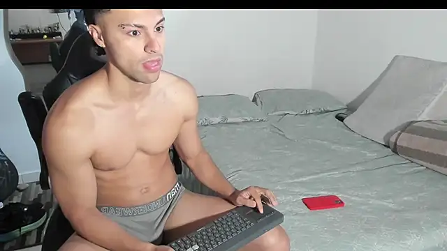 Snapshot of tylermorgan00 chatting on 9, 10, 2025 tylermorgan00 online show from 9, 10, 2025