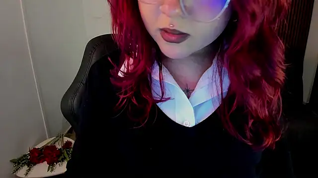 crimson tati  online show from 12, 9, 2025