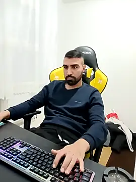 Snapshot of SertSikici022 chatting on 3, 12, 2024 SertSikici022 online show from 3, 12, 2024