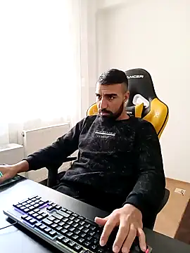 Snapshot of SertSikici022 chatting on 6, 12, 2024 SertSikici022 online show from 6, 12, 2024