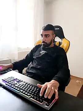 Snapshot of SertSikici022 chatting on 8, 12, 2024 SertSikici022 online show from 8, 12, 2024