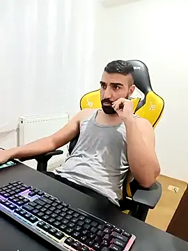 Snapshot of SertSikici022 chatting on 8, 12, 2024 SertSikici022 online show from 8, 12, 2024