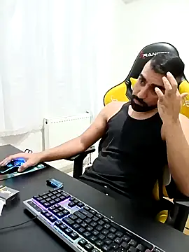 Snapshot of SertSikici022 chatting on 16, 12, 2024 SertSikici022 online show from 16, 12, 2024