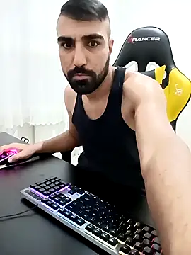 Snapshot of SertSikici022 chatting on 17, 12, 2024 SertSikici022 online show from 17, 12, 2024