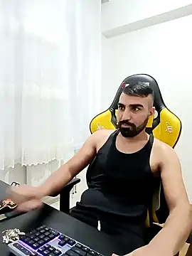 Snapshot of SertSikici022 chatting on 17, 12, 2024 SertSikici022 online show from 17, 12, 2024