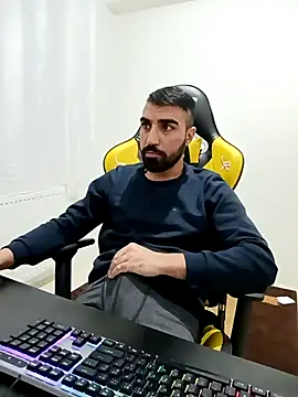 Snapshot of SertSikici022 chatting on 26, 2, 2025 SertSikici022 online show from 26, 2, 2025