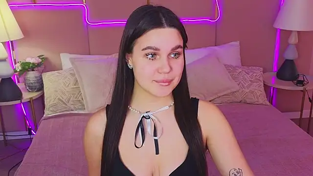 RihannaRose online show from 6, 1, 2025