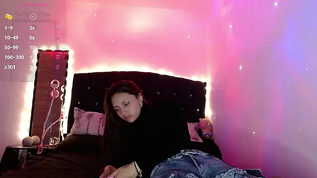 holy juli online show from 27, 1, 2025