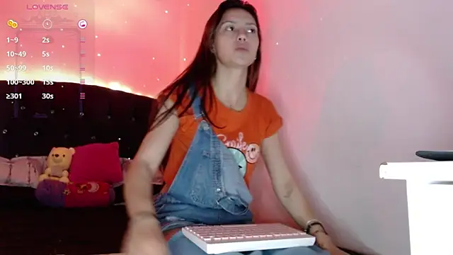 holy juli online show from 29, 1, 2025