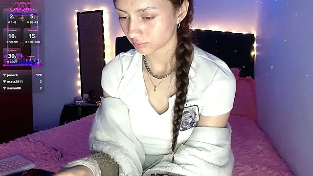 holy juli online show from 15, 3, 2025