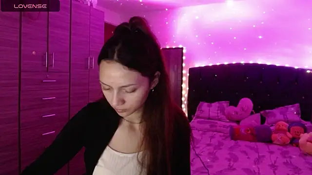 holy juli online show from 13, 10, 2025