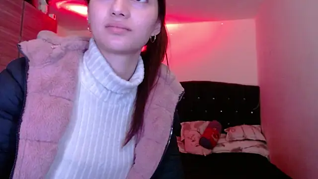 Snapshot of holy_juli chatting on 13, 6, 2026 holy juli online show from 13, 6, 2026