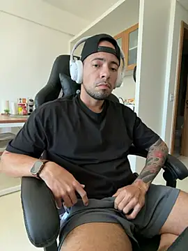 Kaueleon online show from 18, 4, 2026