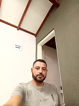 Snapshot of P4uzud4O chatting on 24, 2, 2026 P4uzud4O online show from 24, 2, 2026