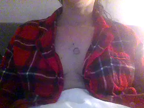 Snapshot of Fiesty_findom40 chatting on 12, 12, 2024 Fiesty findom40 online show from 12, 12, 2024