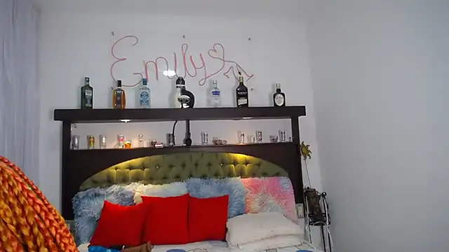 EMILY ROUSSE71 online show from 4, 3, 2025