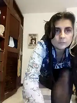 Snapshot of samanta_rosas1 chatting on 5, 12, 2024 samanta rosas1 online show from 5, 12, 2024