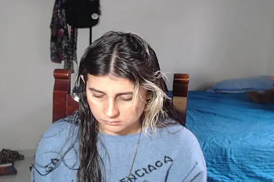Snapshot of samanta_rosas1 chatting on 17, 12, 2024 samanta rosas1 online show from 17, 12, 2024