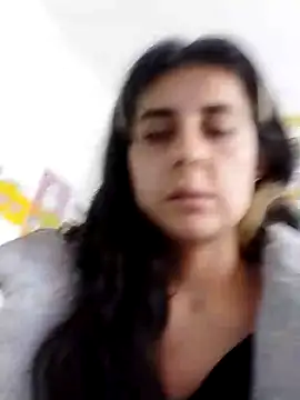 Snapshot of samanta_rosas1 chatting on 12, 3, 2025 samanta rosas1 online show from 12, 3, 2025
