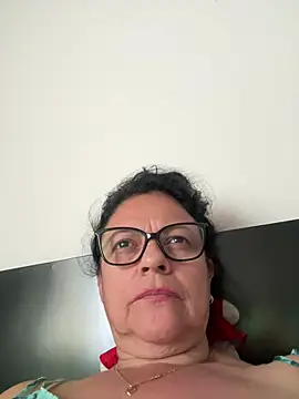 Snapshot of Sharongirl07 chatting on 12, 7, 2026 Sharongirl07 online show from 12, 7, 2026