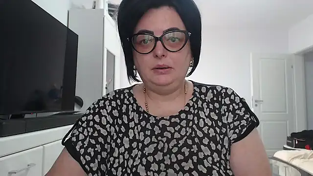 Snapshot of Amandamuller1982 chatting on 8, 7, 2026 Amandamuller1982 online show from 8, 7, 2026
