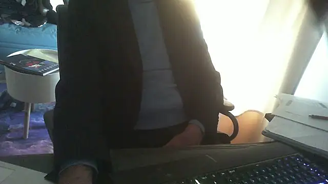 shyfrenchcock1 online show from 16, 12, 2024