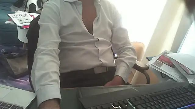 shyfrenchcock1 online show from 23, 10, 2025