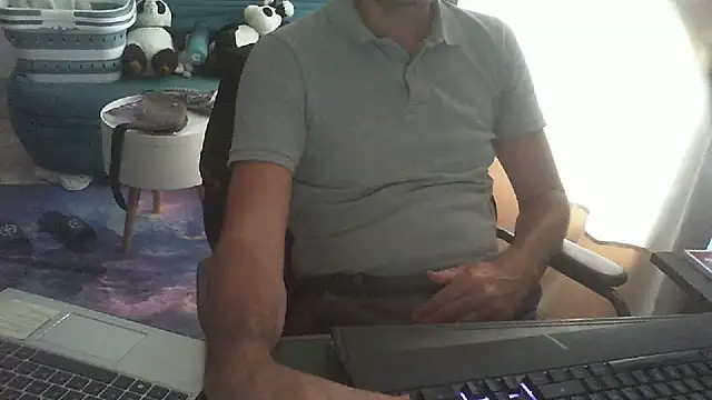 shyfrenchcock1 online show from 8, 7, 2026
