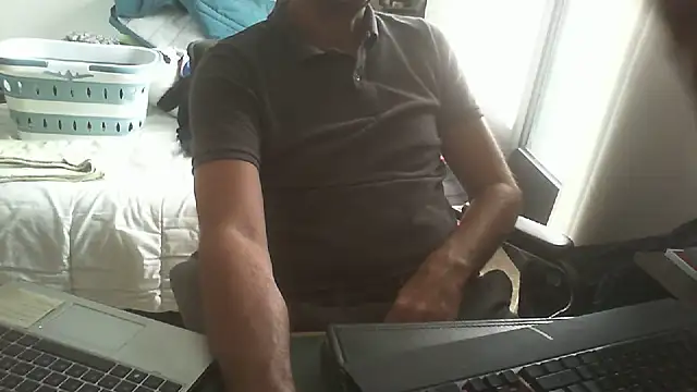 shyfrenchcock1 online show from 15, 7, 2026