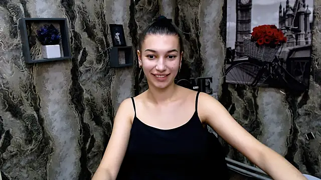 KarolinaRosse  online show from 12, 1, 2025