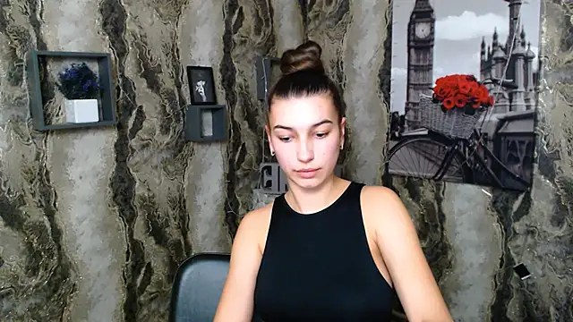 KarolinaRosse  online show from 10, 2, 2025