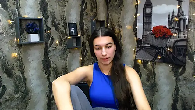 KarolinaRosse  online show from 12, 2, 2025