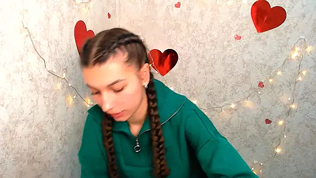 KarolinaRosse  online show from 24, 2, 2025